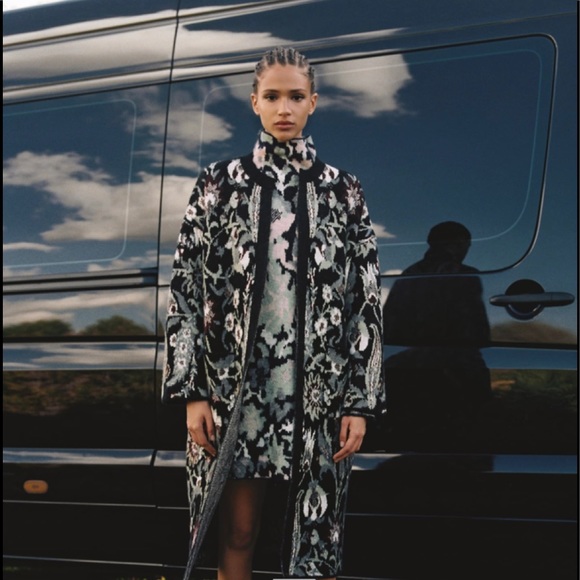 HOST PICK 🌟NEW Zara Jacquard Floral Knit Coat - Picture 2 of 11